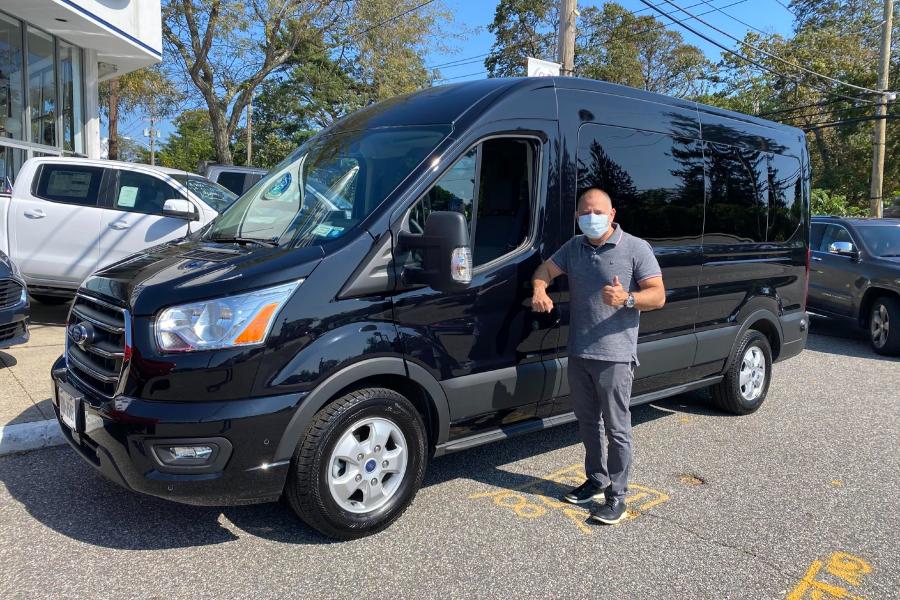 Ford Transit 350 XLD Photo