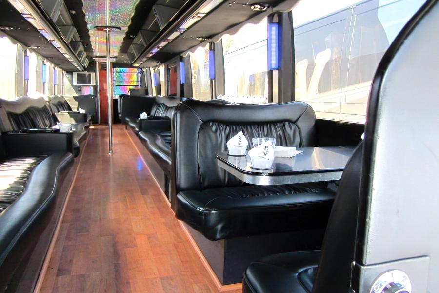 55 Passenger Prevost Lounge Party Bus Small Photo (19)