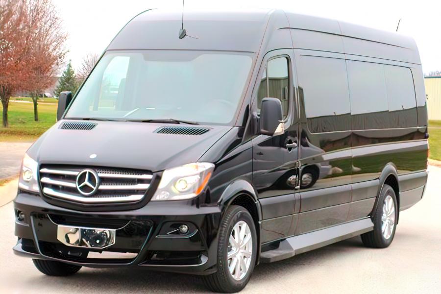 SPRINTER PARTY BUS Photo