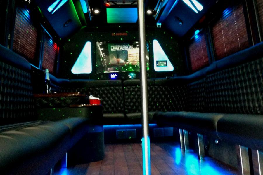 24 Passenger Party Limo Bus Small Photo (19)