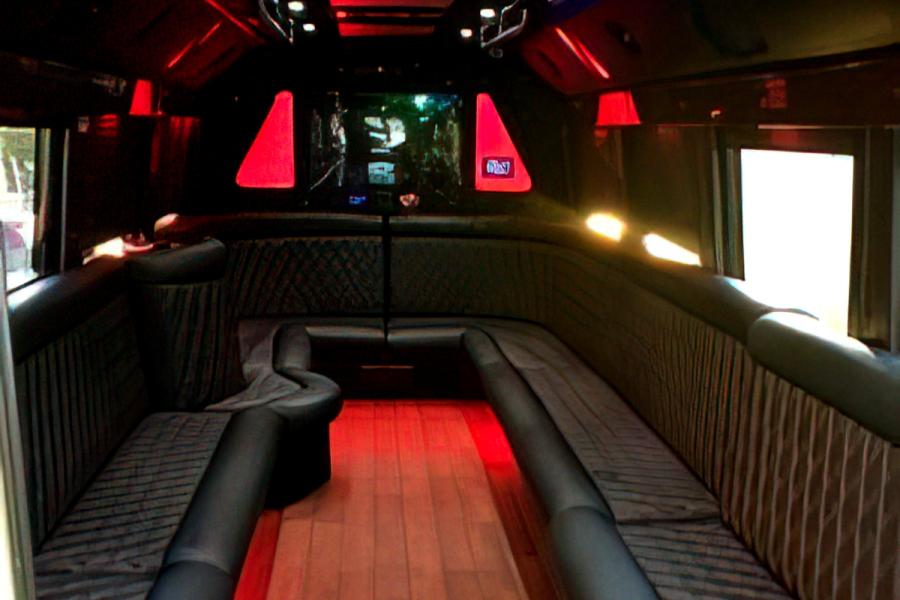 24 Passenger Party Limo Bus Small Photo (19)