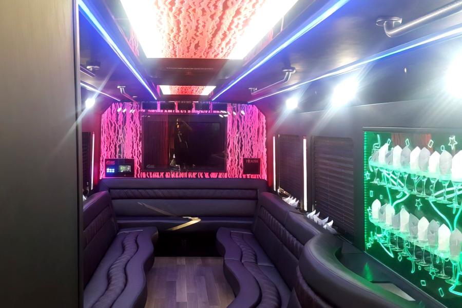 25 PAX Limo Bus With Bathroom Small Photo (19)