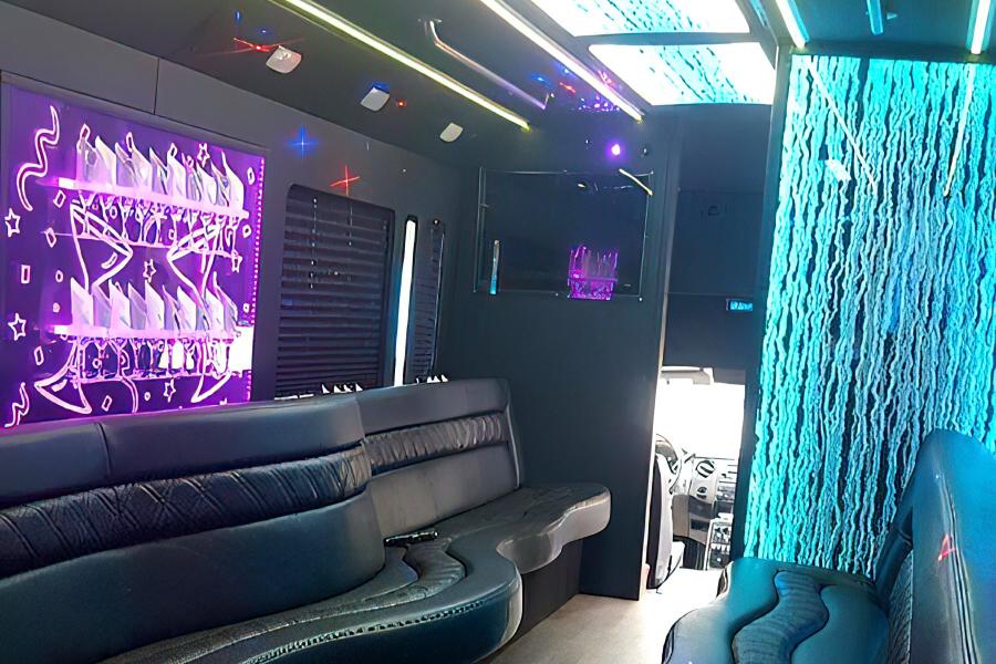 25 PAX Limo Bus With Bathroom Small Photo (19)