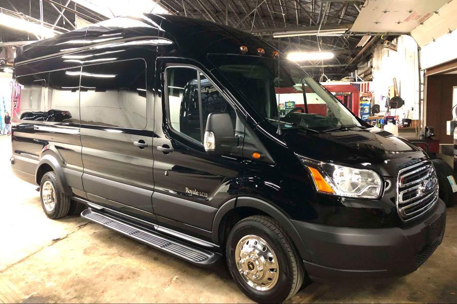 10 PAX Limo Van Small Photo (19)