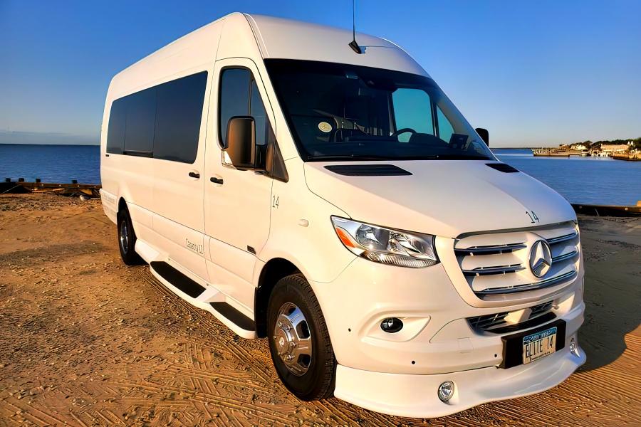 12 PAX MERCEDES SPRINTER LIMO Photo