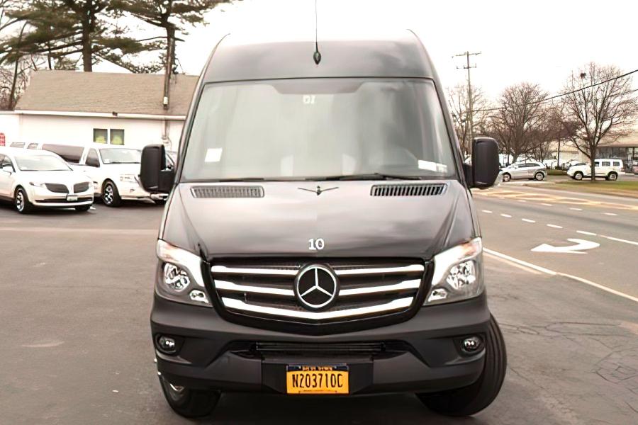 14 PAX MERCEDES SPRINTER Photo