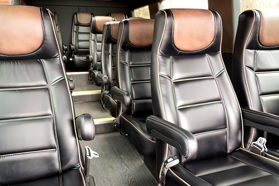 14 PAX MERCEDES SPRINTER Small Photo (19)