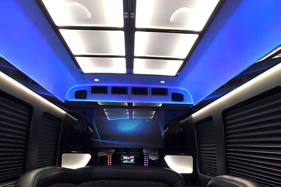 14 PAX Mercedez Benz Sprinter Party Bus Small Photo (19)