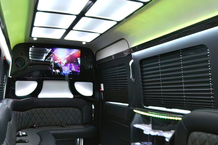 14 PAX Mercedez Benz Sprinter Party Bus Small Photo (19)