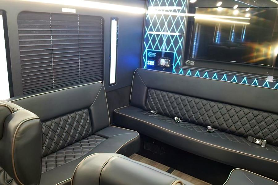 27 PAX Executive Party Shuttle Small Photo (19)