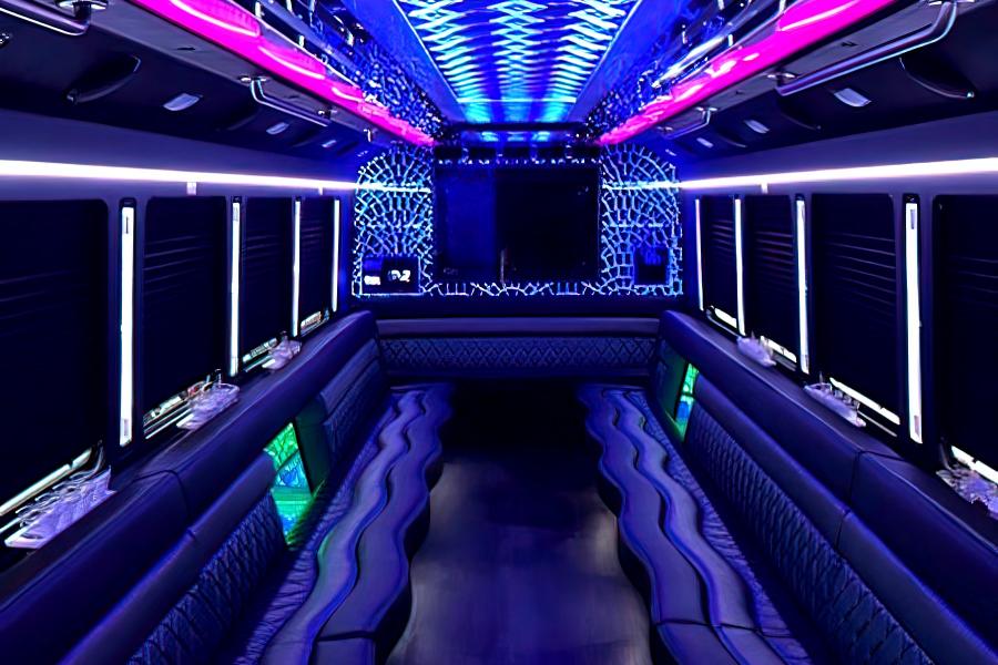 38 PAX Executive Party Bus Small Photo (19)