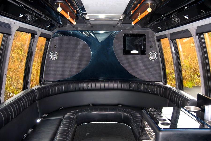 14 PASSENGER PARTY BUS Small Photo (19)