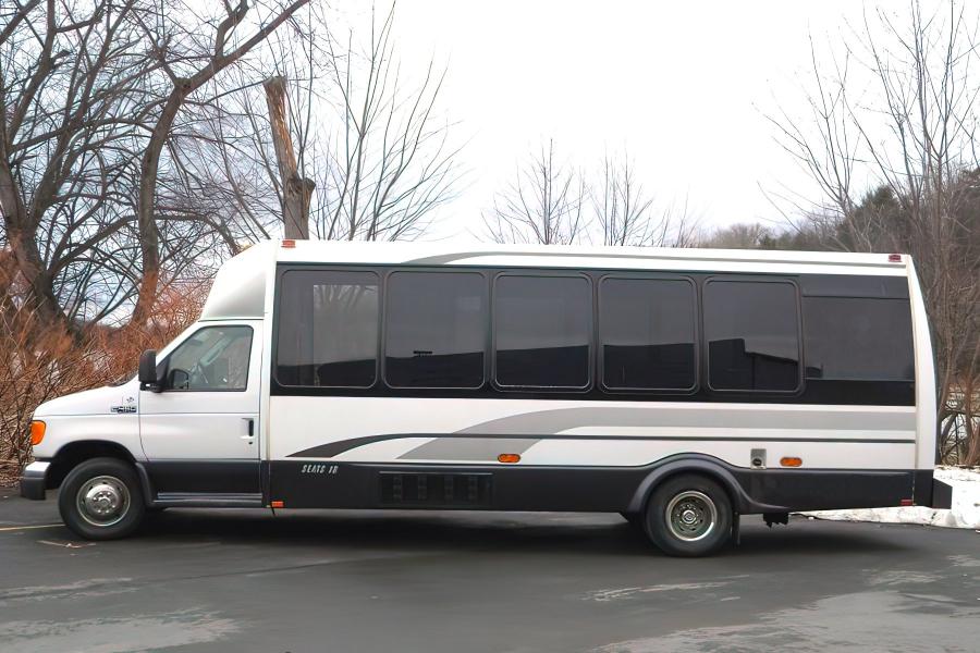 16 PASSENGER PARTY BUS Photo