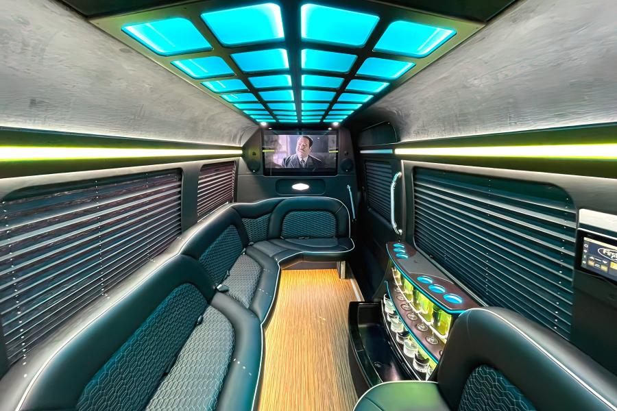 14 PAX Mercedes Benz Sprinter Limousine Small Photo (19)