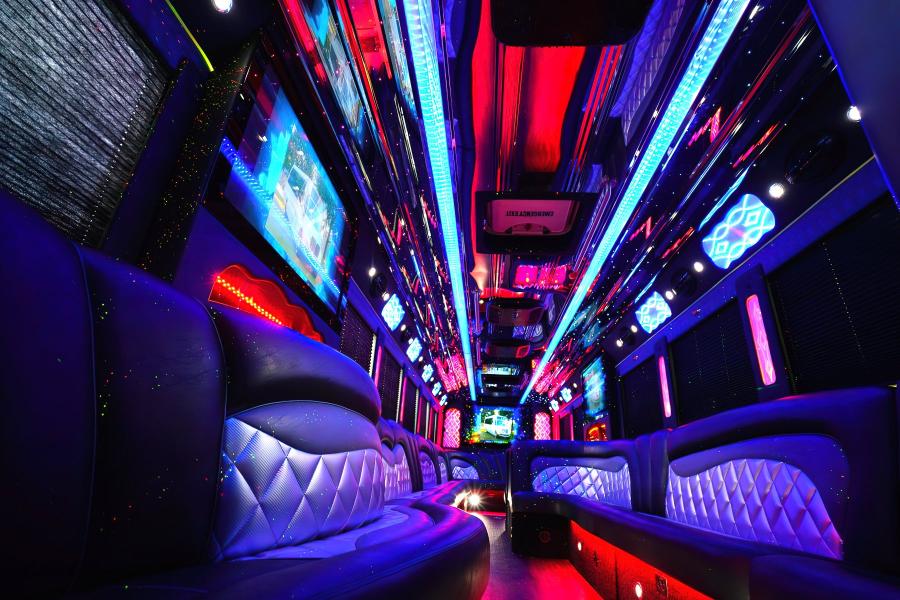 32 Passenger Party Bus Small Photo (19)