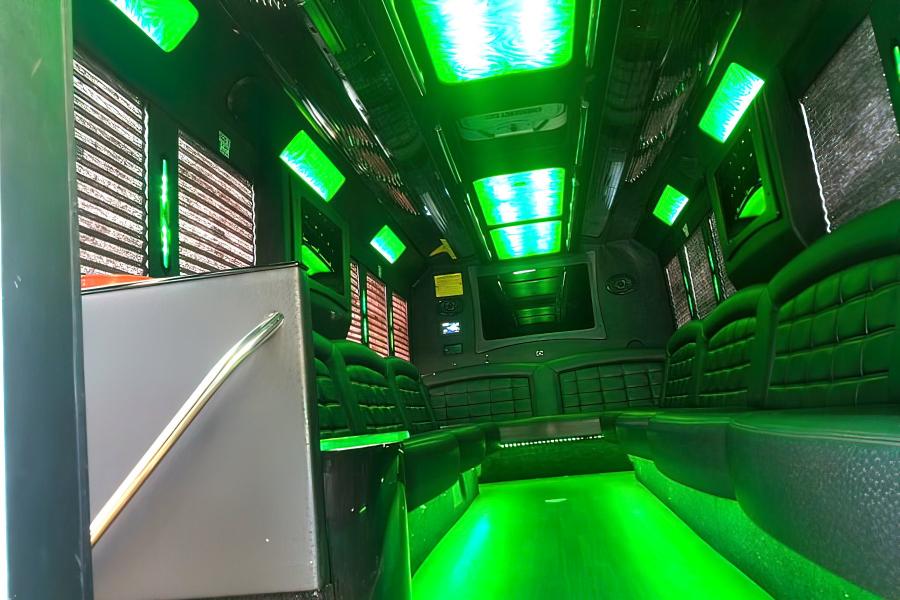 PARTY BUS 24 PAX Small Photo (19)