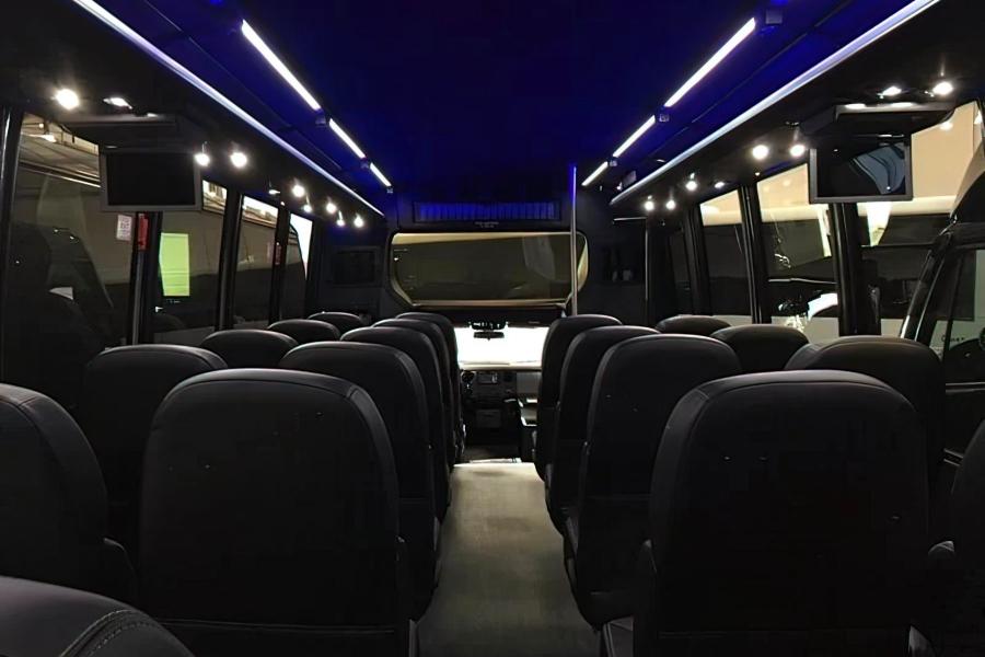 28 PASSENGER MINIBUS Small Photo (19)