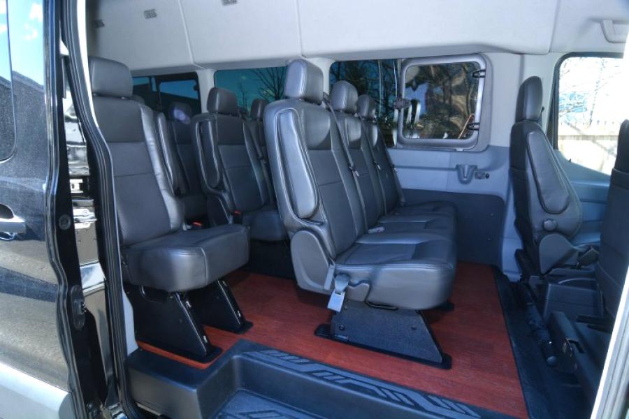 14 Passenger Executive Shuttle Bus Small Photo (19)