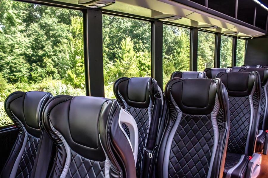 27 Passenger Executive Shuttle Bus Small Photo (19)