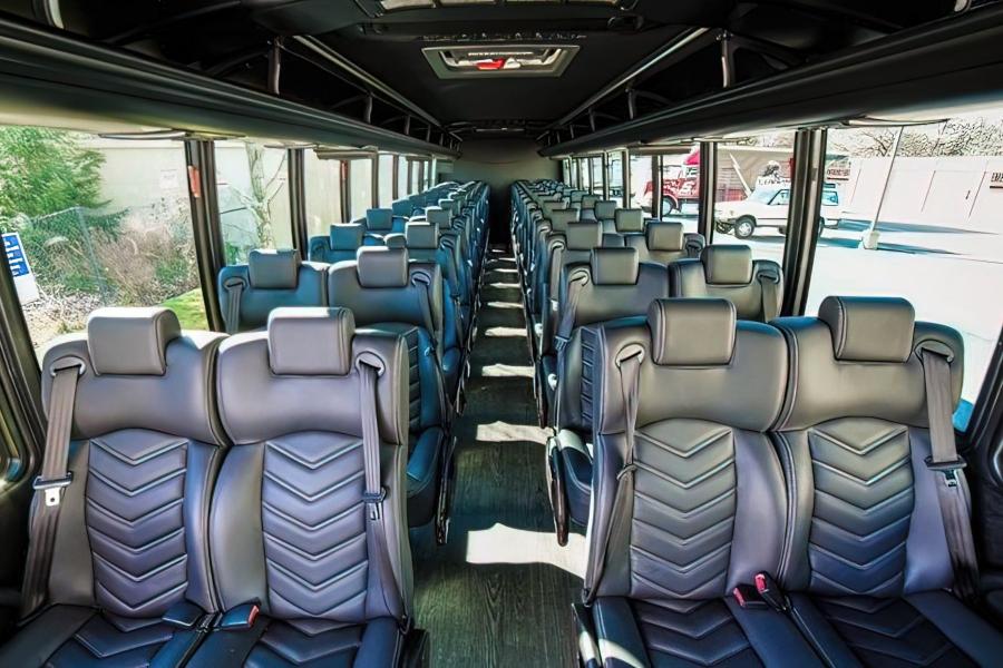 48 Passenger Executive Shuttle Bus Small Photo (19)