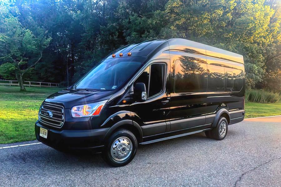 14 Passenger Executive Shuttle Coach Photo