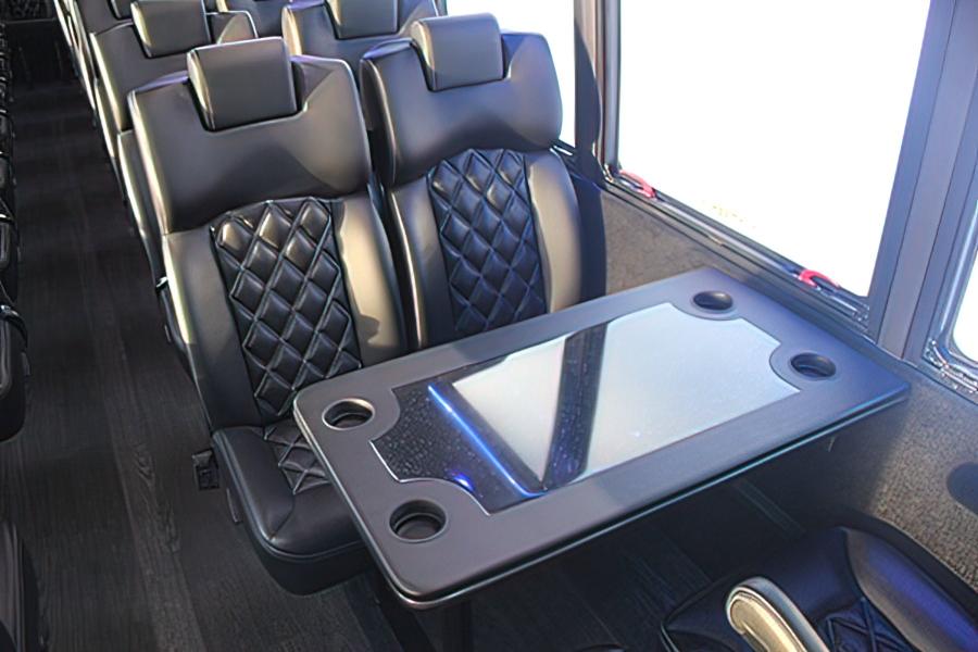 37 PASSENGER EXECUTIVE COACH Small Photo (19)