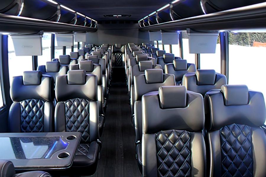 37 PASSENGER EXECUTIVE COACH Small Photo (19)