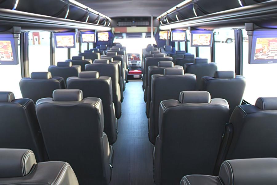 37 PASSENGER EXECUTIVE COACH Small Photo (19)