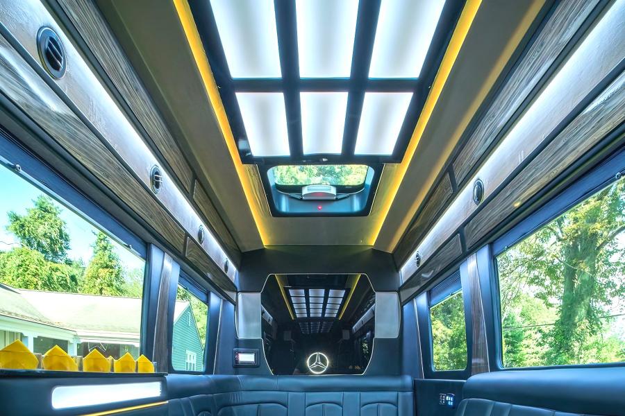 14 PAX Party Bus MERCEDES SPRINTER Small Photo (19)