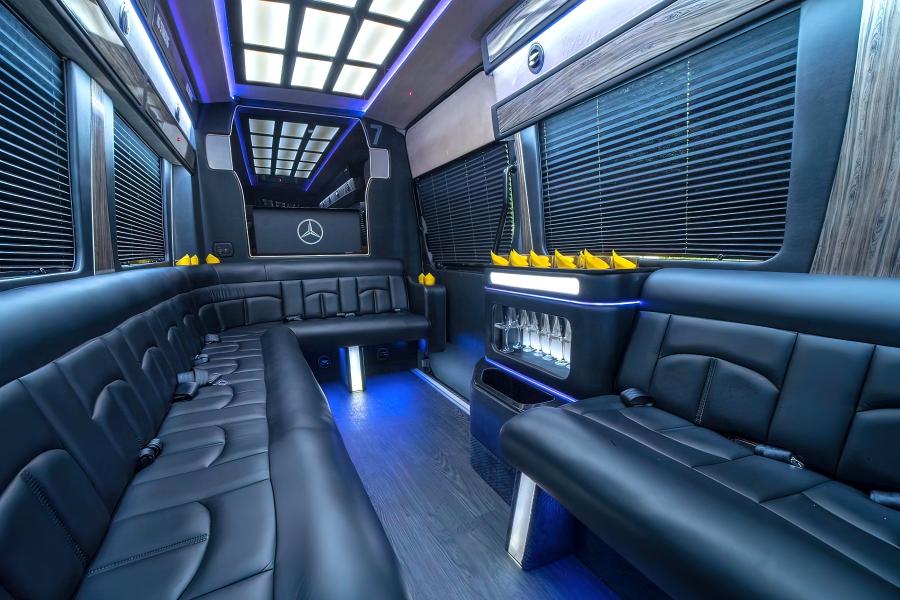 14 PAX Party Bus MERCEDES SPRINTER Small Photo (19)