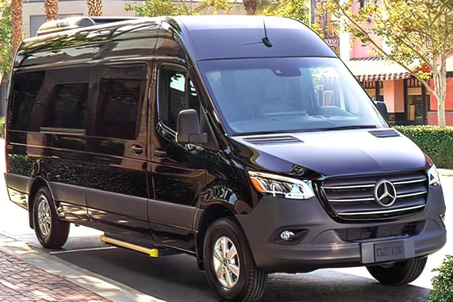 14 PAX MERCEDES SPRINTER Photo