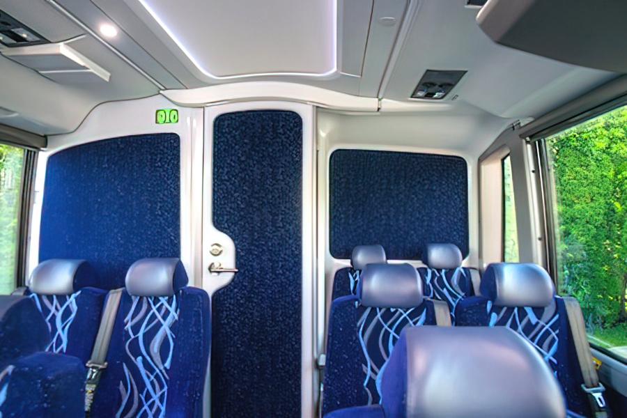 60 PASSENGER MOTOR COACH Small Photo (19)