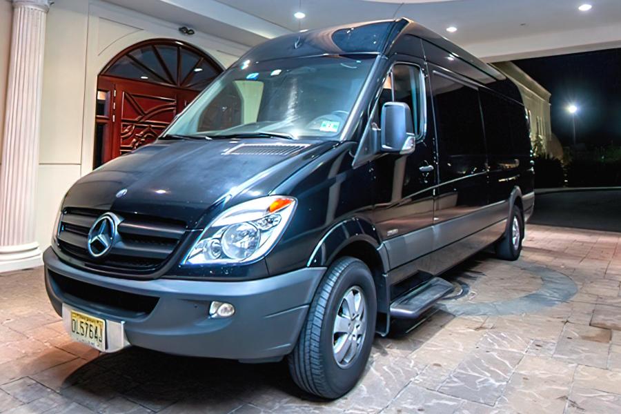 12 PAX Mercedes Sprinter Photo