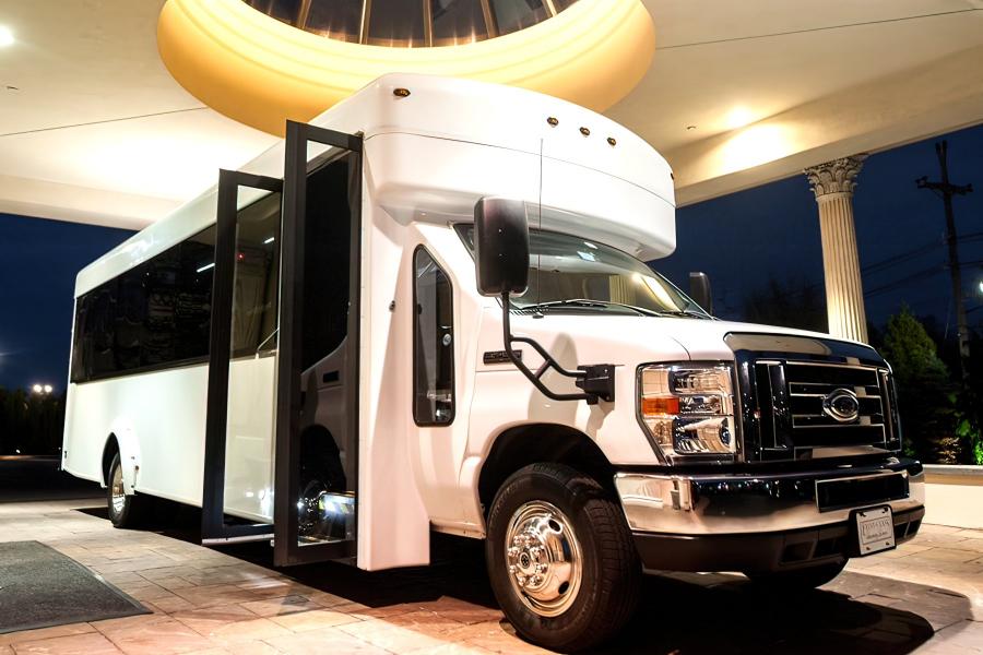 20 PAX Limo Bus Small Photo (19)