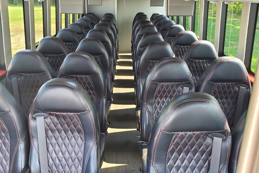 34 PASSENGER MINI BUS Small Photo (19)