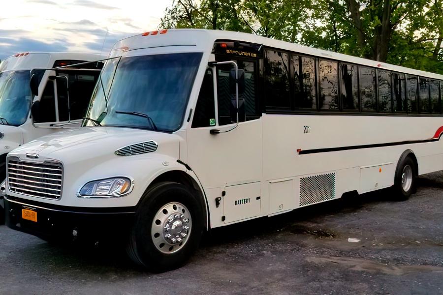44 PASSENGER SHUTTLE BUS Photo