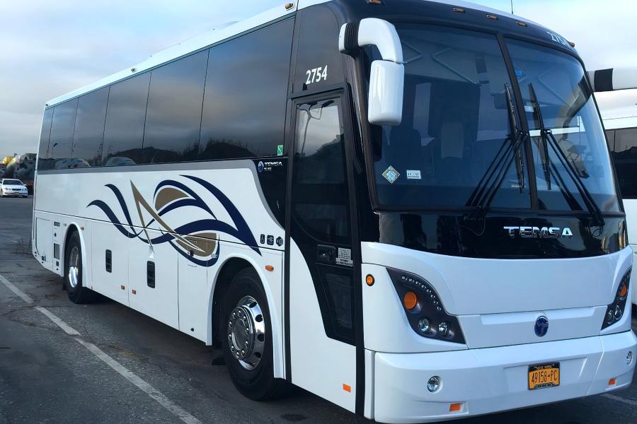 40 Passenger Bus Photo