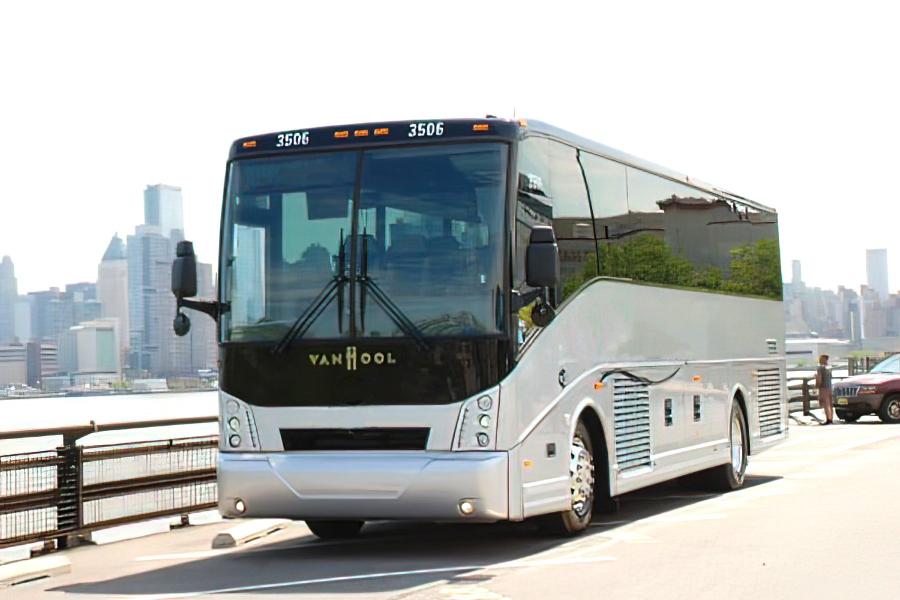 38 Passenger Van Hool CX35 Photo