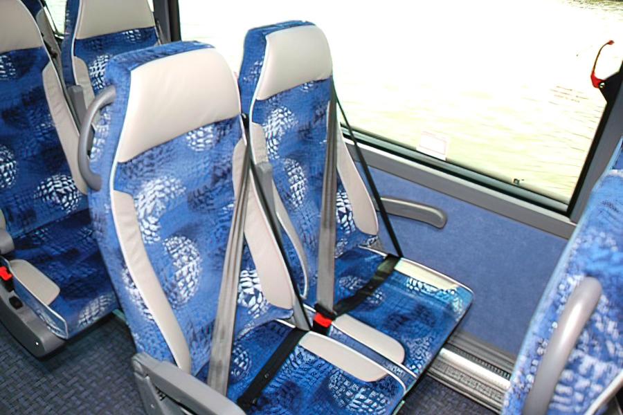 38 Passenger Van Hool CX35 Small Photo (19)