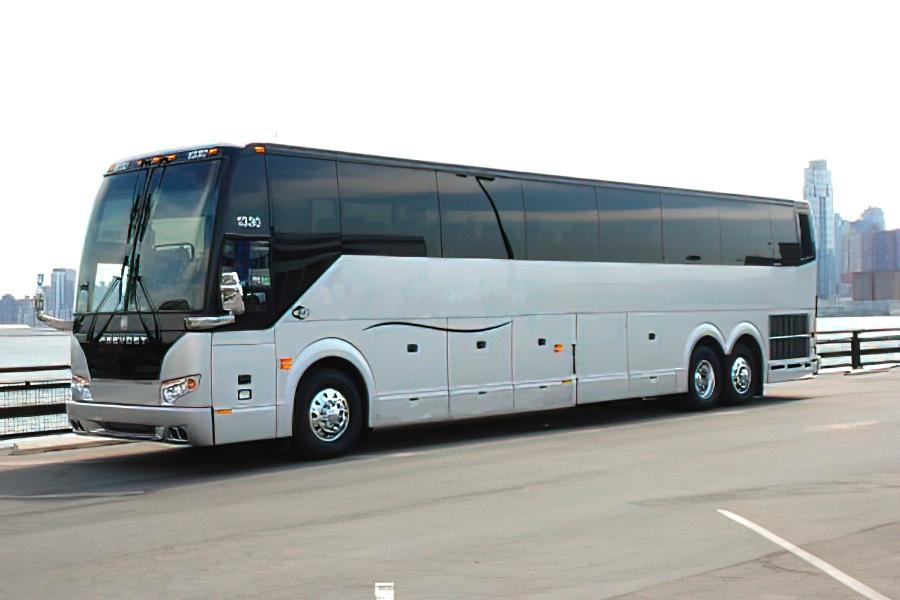 54 Passenger Prevost Coach Photo