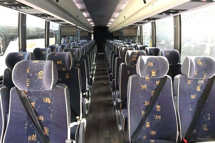 56 PAX Prevost with Bathroom Small Photo (19)
