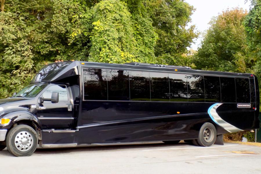 36 Passenger Mini Bus Photo