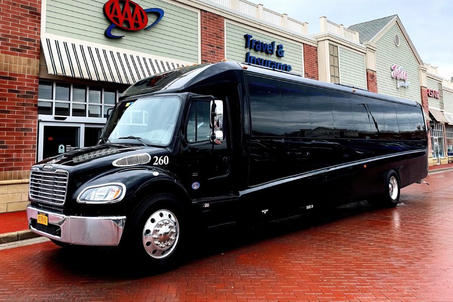 37 PAX EXECUTIVE BUS Photo