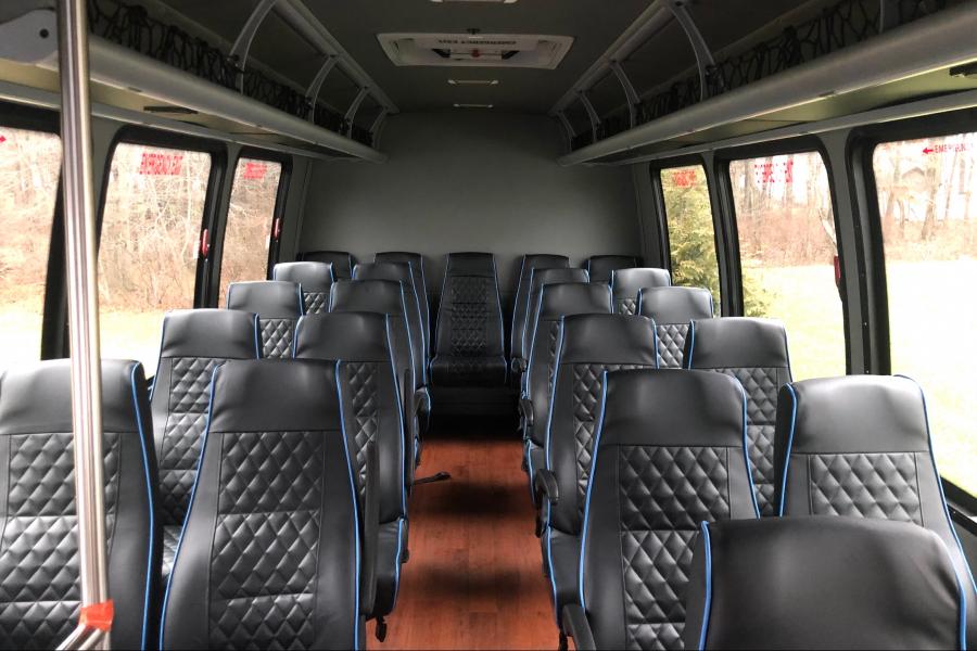 24 Passenger Mini Bus Small Photo (19)