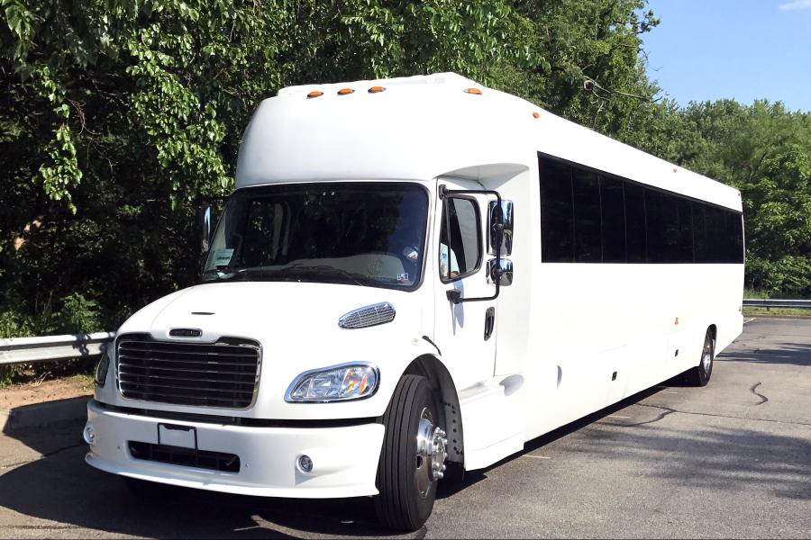 40 PAX PARTY BUS Photo