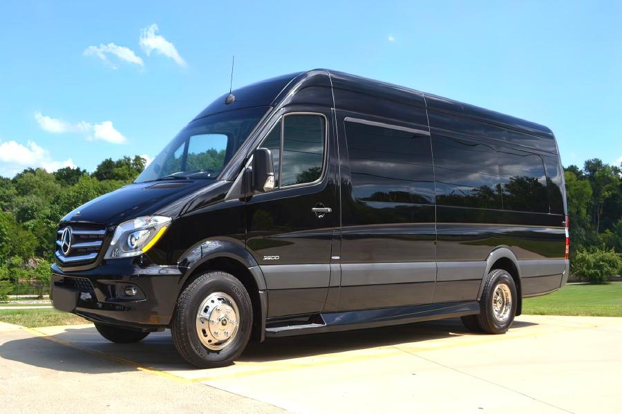 14 PAX Mercedes Benz Sprinter Limousine Small Photo (19)