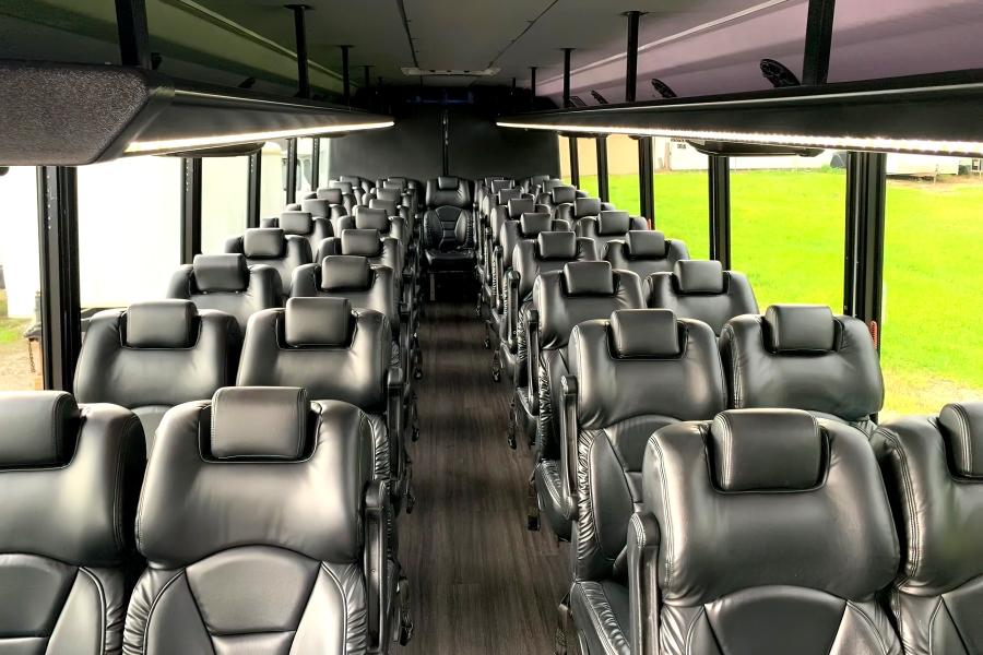 39 Passenger Bus Small Photo (19)