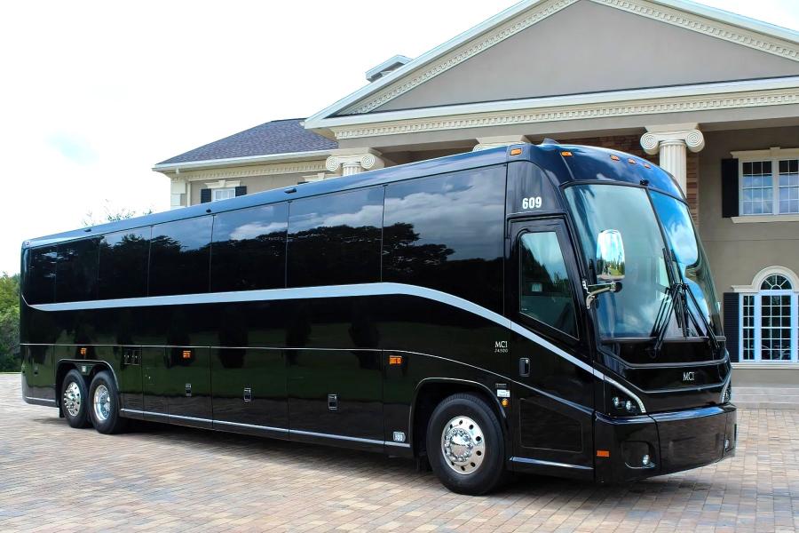 55 PAX Deluxe Motor Coach  Photo