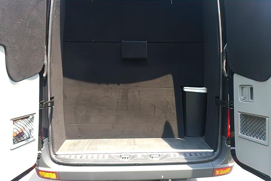 12 PAX Mercedes Sprinter Limousine  Small Photo (19)