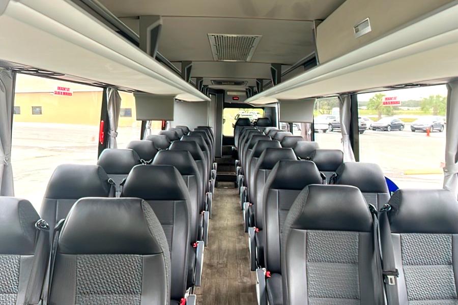 35 PAX  Bus With Restroom Small Photo (19)